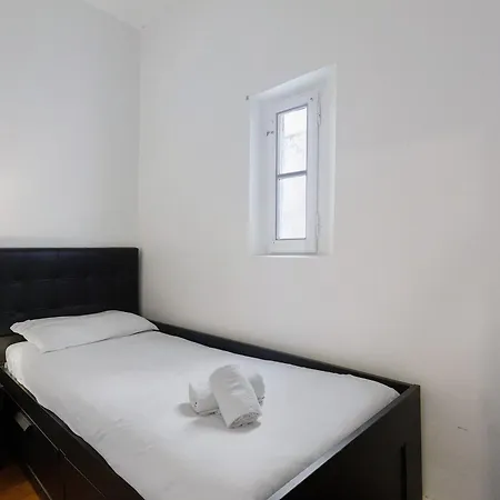 Amoreiras Apartment Lisbon